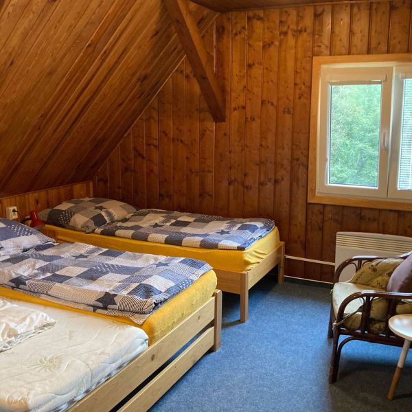 Pokoj U vodopádu 001